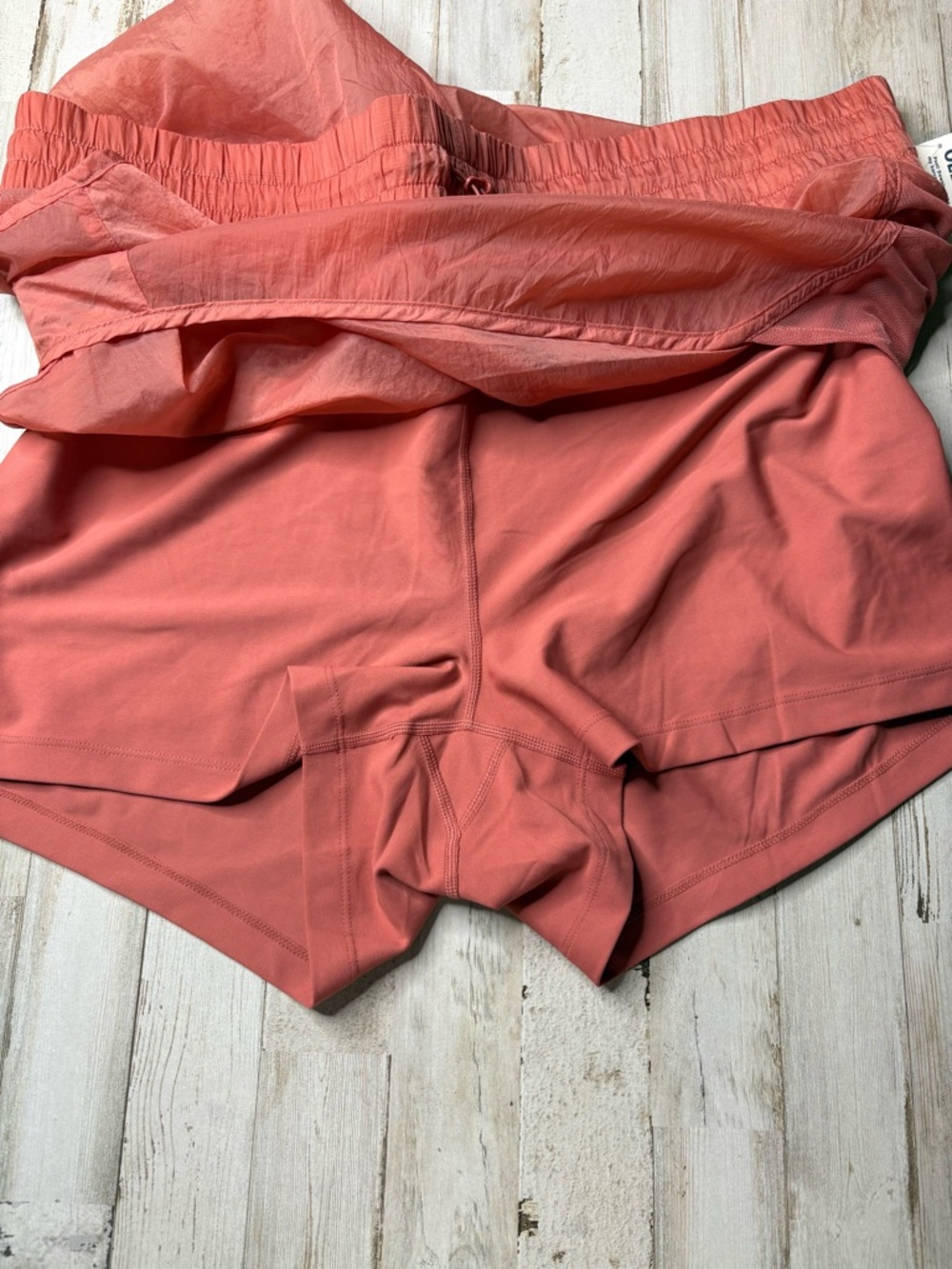 Old Navy High Waisted Lightweight Water- repellent 2-in-1 Run Shorts, Size 2X - Picture 13 of 16